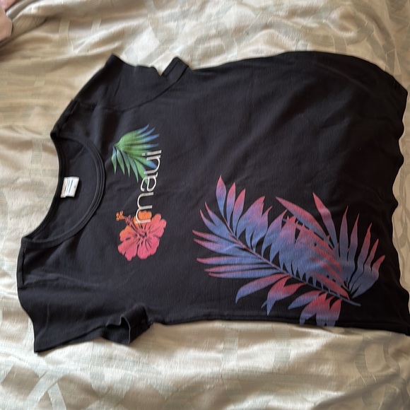 NWOT Crazy Shirts Maui t-shirt - Picture 4 of 5